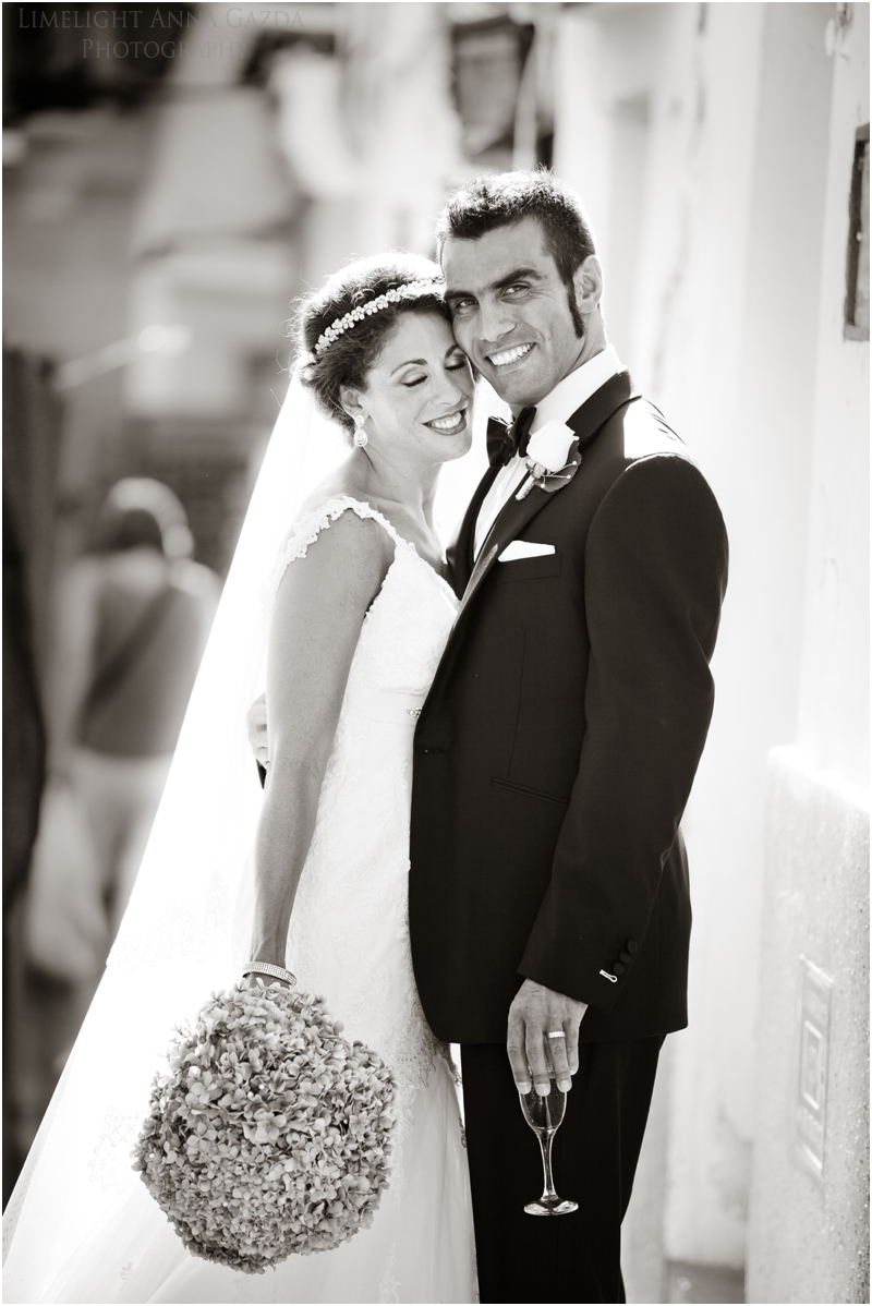 Encarnacion Marbella church wedding bride and groom photo