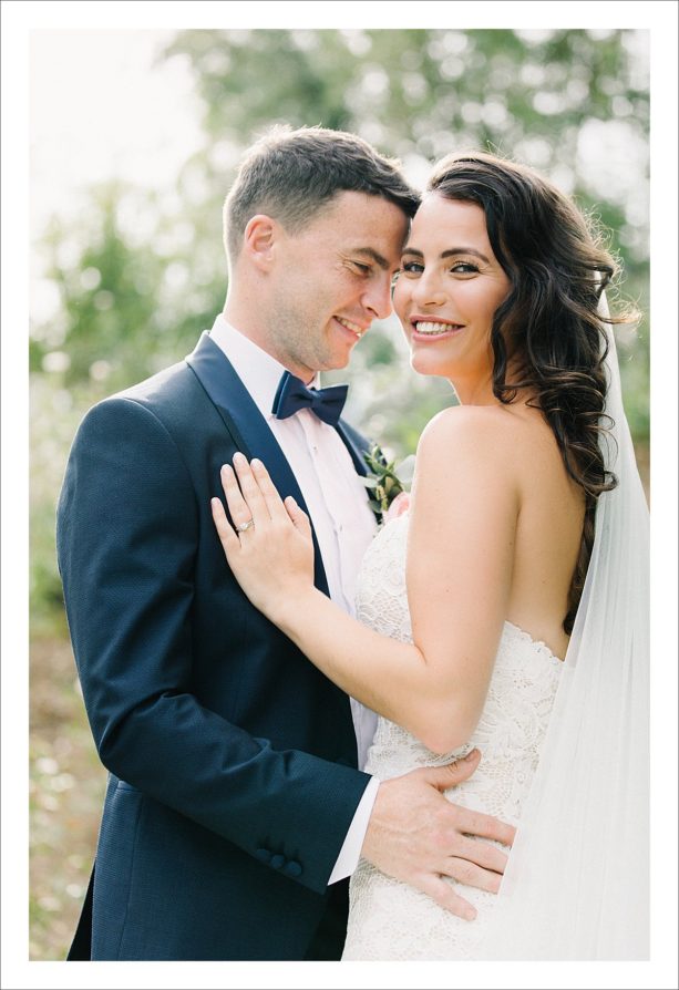 cortijo rosa blanca wedding couple portraits