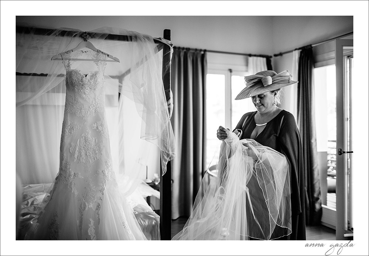 wedding dress, The Lodge wedding photographer Ronda