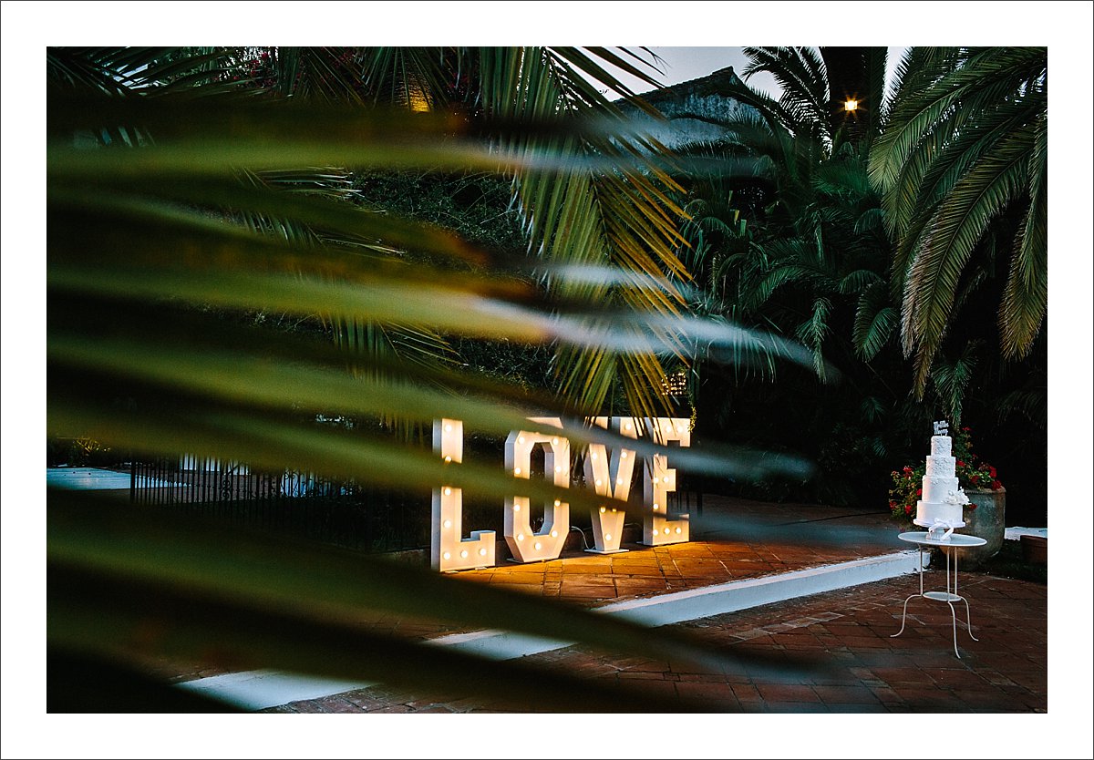 love sign marbella finca la concpecion